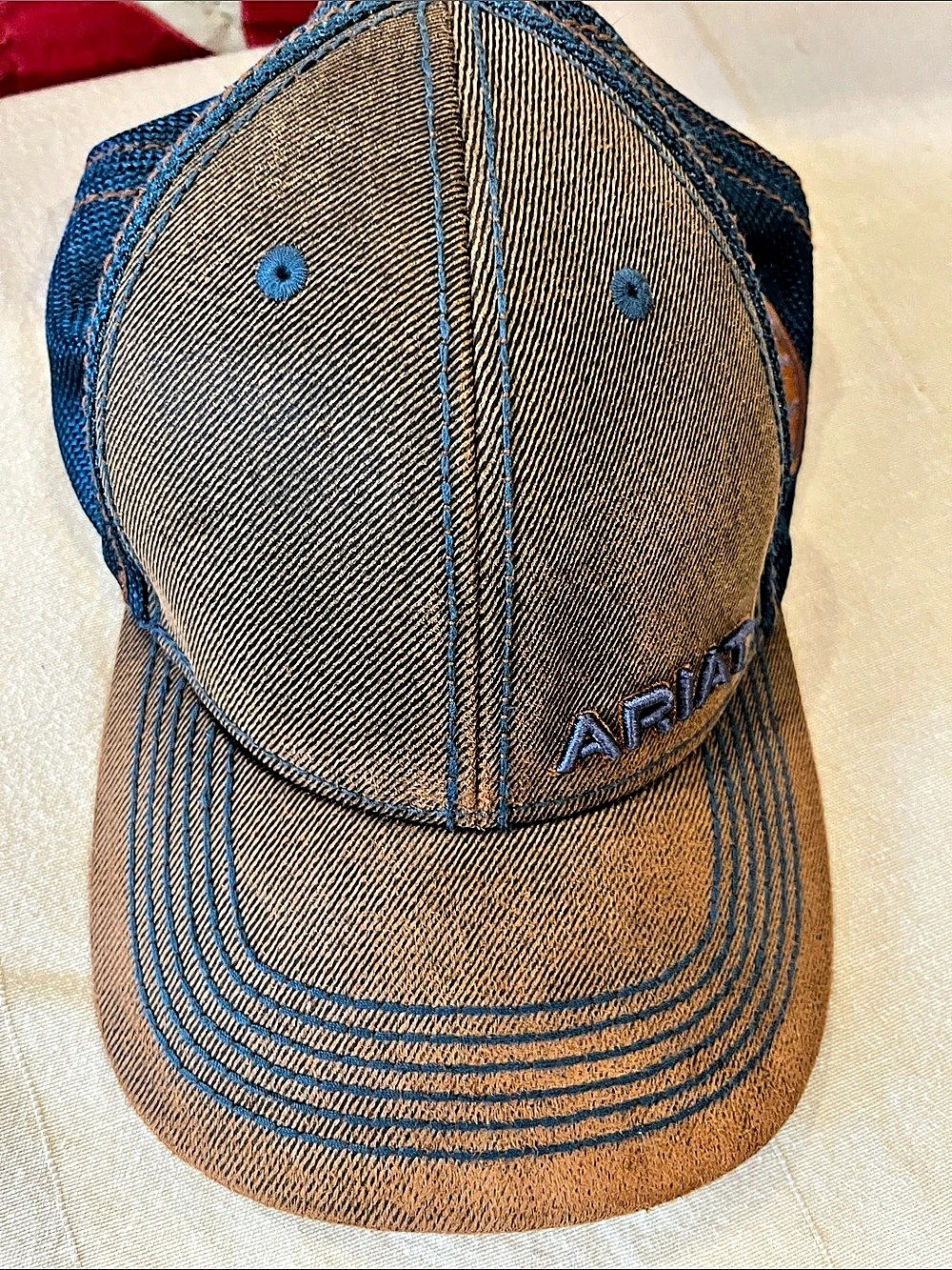 ARIAT Shield Logo Mesh Snapback Cap Denim-Style Snapback Hat in Blue & Brown